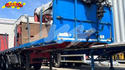 Floor uitschuifbaar met stuurassen en 28 ton meter kraan.