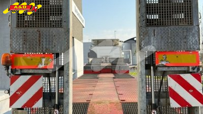 Dieplader met hefbed - direct beschikbaar