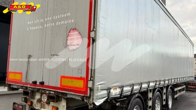 Schuifzeiloplegger met stuurassen en frame en machine Moffett M4