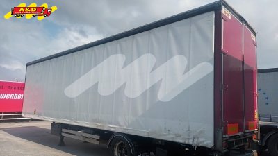City-trailer met stuuras