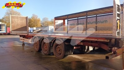 Lot van 5 plateau-opleggers - schijfremmen - banden 80%
