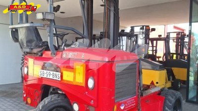Moffett M4 vierweg - vorken hydraulische verstelbaar zijdelings en lengte