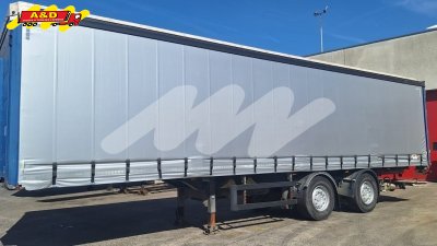 City-trailer met liftas en laadbrug