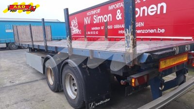 Plateau 10 meter met rongen. Direct beschikbaar